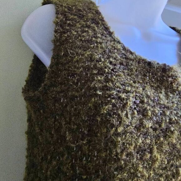 Vintage Design Today's Acrylic & Wool Green Moss Top & Matching Skirt Set - Picture 6 of 15